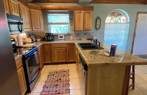Eucha Cabin | Summer is lake time! S Grand,Dripping Springs cliff, lakeview cabin