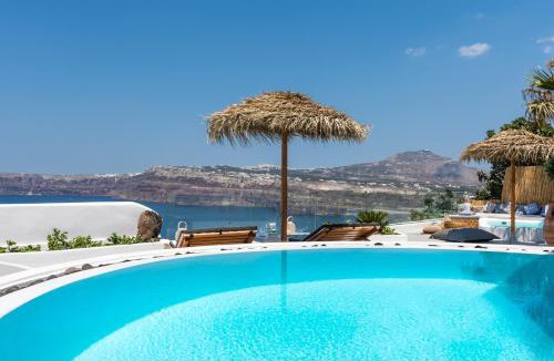 Akrotiri Villa | Summer Lovers Villa