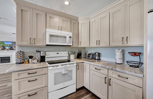 Deerfield Beach House | Summer openings at the Blue Wave Beach Home!