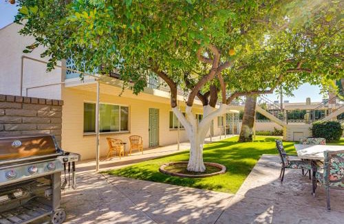 South Scottsdale House | Summer-Ready Old Town Condo w/Pool & Patio Access