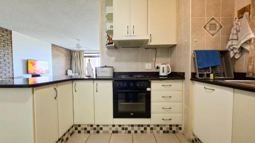 Margate Apartment | Summer Rocks 28