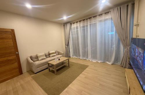 Haad Rin Hostel | Summer Sand