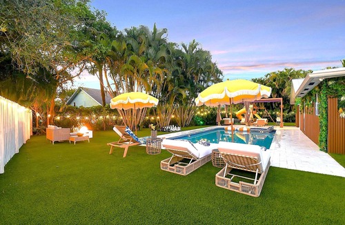 Tropic Palms House | Summer Specials: Resort Backyard, Pool, Golf, Kids Playground, near Beach