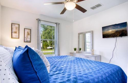 San Jose House | Summer Spot! Charming Florida Cottage 5min to San Marco