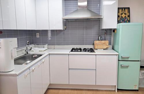 Sincheondong Apartment | Summer stay
