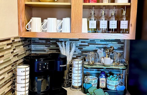 Kensington Grove House | Summer Staycation, World Cup & Wedding HQ: Perfect for AZ Athletic Grounds