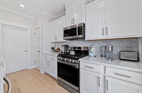Orange Beach House | Summer Vacation! Beach, Pool, Games, Sleeps 10!