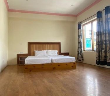 Leh Hotel | Summer Villa