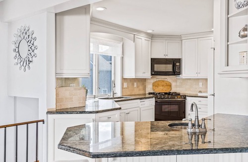 Greenbush House | Summer Wind Beach House - Ocean views, families, groups, pet friendly!