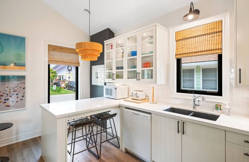 Crystal Beach Cottage | Summer Wind