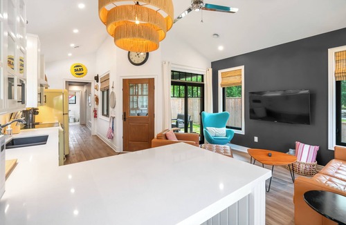 Crystal Beach Cottage | Summer Wind