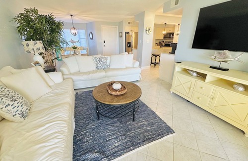 Indian Beach Condo | Summer Winds, First Floor Poolside, Oceanfront 3br. 2.5ba. Sleeps 9 Linens incl.
