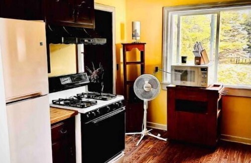 Gulliver House | Summerhaven. Spacious & Pet-friendly.
