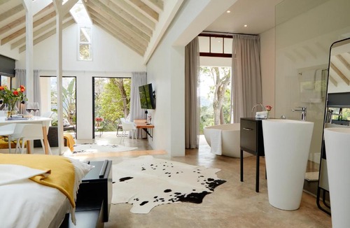 Pinetown House | Summerhill Guest Estate