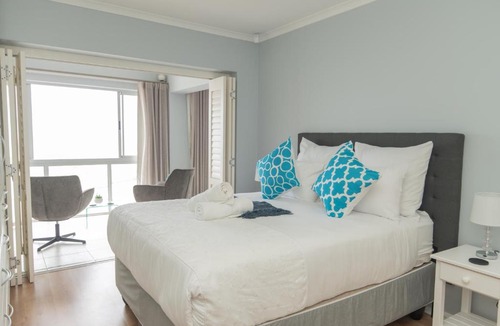 Pollok Beach Apartment | Summerseas Views