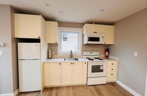 Summerside Hotel | SUMMERSIDE MOTEL &COTTAGES