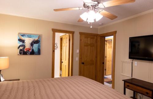 Snowshoe Apartment | Summit 108B 3BR,Sunset views, FreeParking
