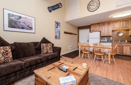 Mammoth Lakes Condo | Summit #257 Bldg. B