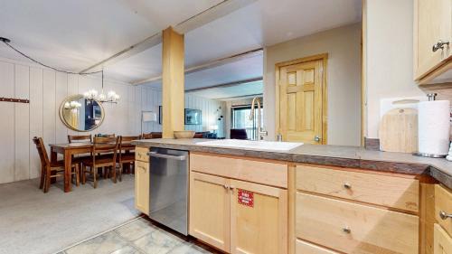 Mammoth Lakes Apartment | Summit 55 Apartment