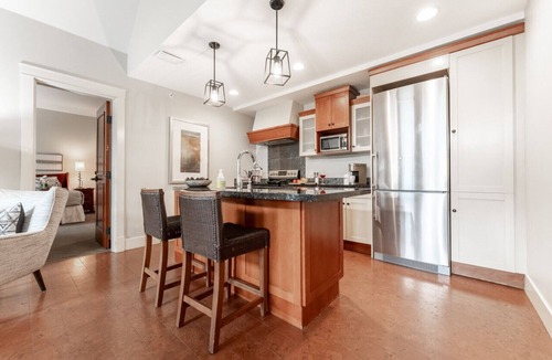Canmore Condo | SUMMIT ESCAPE - PENTHOUSE - SPA , POOL & HOT TUB