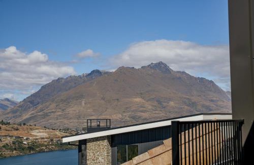 Frankton Apartment | Summit Haven – East | 3BR New Build | Spa
