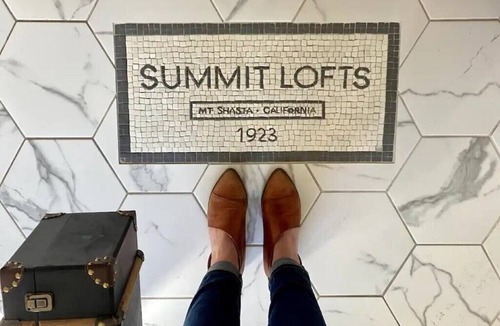 Mount Shasta Hotel | Summit Lofts, View of Mt Shasta, King Bed, #205