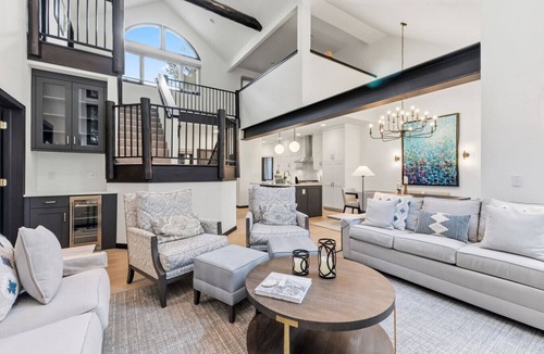 Edwards Villa | Summit on Dakota | Luxe Arrowhead Retreat