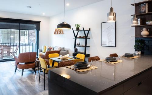 Revelstoke House | Summit Place - Condo With Mountain Views
