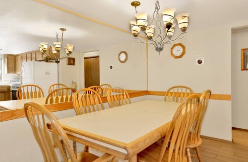 Summit Estates Cabin | Summit Ski and Bike Trails #2574