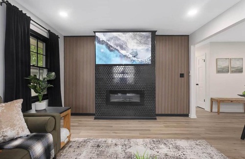 Lee's Summit House | Summit Social House | Game Room | King Beds