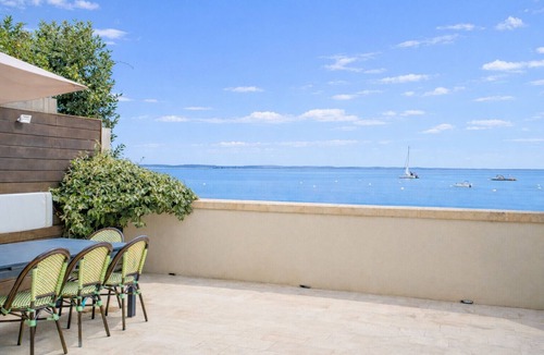 Arcachon Villa | Sumptuous home on the front line in Arcachon