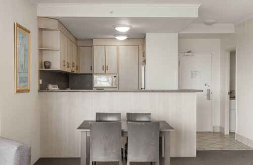 Surfers Paradise Apartment | Sun City - Private Apartments