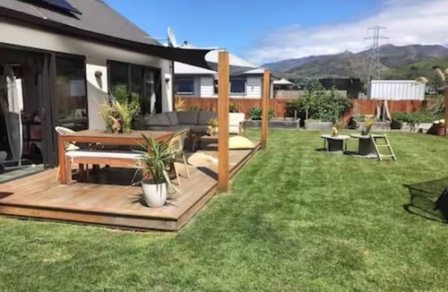 Lake Hayes House | Sun drenched 4 bed house, sleeps 10