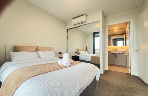 Sydney Olympic Park Apartment | Sun-Drenched Oasis at Olympic Park Free Parking