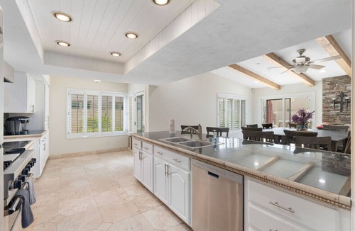 The Lakes House | Sun, Fun & a Tempe Tan Home