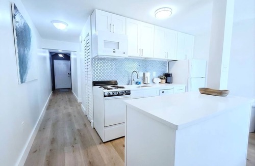 Thomas Drive Condo | Sun Harbor Sails - Sleeps 4 - 1 Bedroom Condo Ground Floor Unit