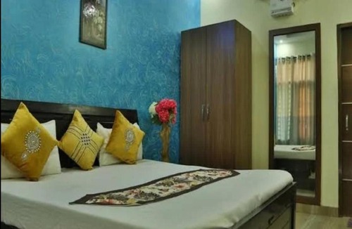 Zirakpur Hotel | Sun Kriti cottage Zirakpur Chandigarh Bus Terminal