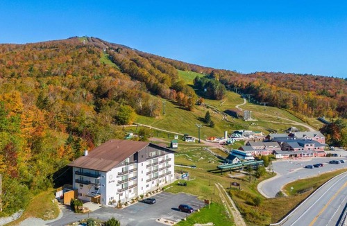Bromley Mountain Hotel | Sun Lodge, an Ascend Collection Hotel