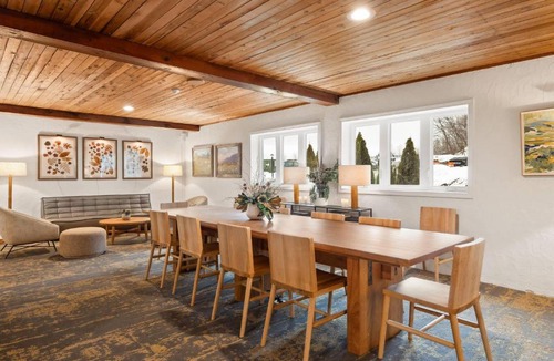 Bromley Mountain Hotel | Sun Lodge, an Ascend Collection Hotel