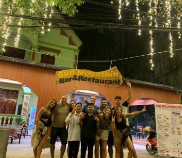 Hoa Lu Bed & Breakfast | Sun Mountain Hostel