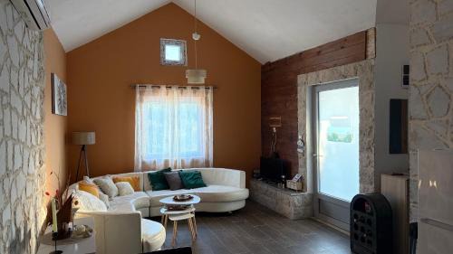 Ljesevici House | Sun Place