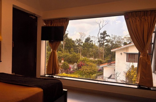 Manjakuttai Hotel | Sun Rays Inn