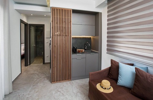 Polichrono Apartment | Sun Residence between forest and sea 30 m to the beach
