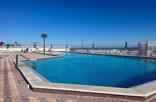 Lenox Park Condo | Sun Rise-Pool-On the Beach