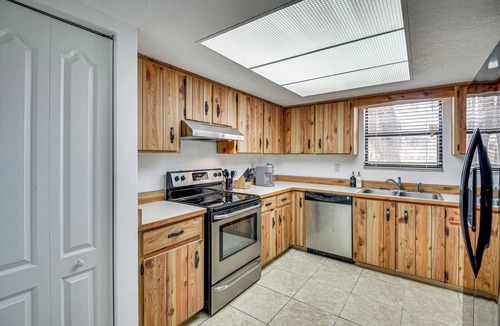 Ormond Beach House | Sun, Sand & Poolside Relaxation! Ormond Beach Unit