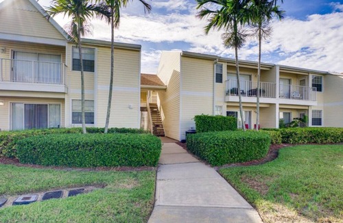 Ocean Side Village Condo | Sun, Sand & Serenity - Walk to Beach Retreat - 1 bedroom w/sofa bed retreat.