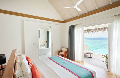 Dhaalu Resort | Sun Siyam Iru Veli - 24 Hours All-Inclusive with Free Transfers