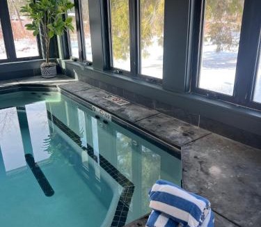 Stowe Area Hotel | Sun & Ski Inn and Suites