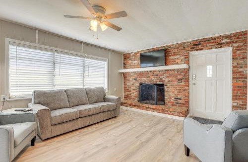 Okeechobee House | Sun-Soaked Okeechobee Retreat w/Canal Views!