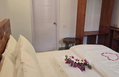 Thulusdhoo Island House | Sun & Surf
